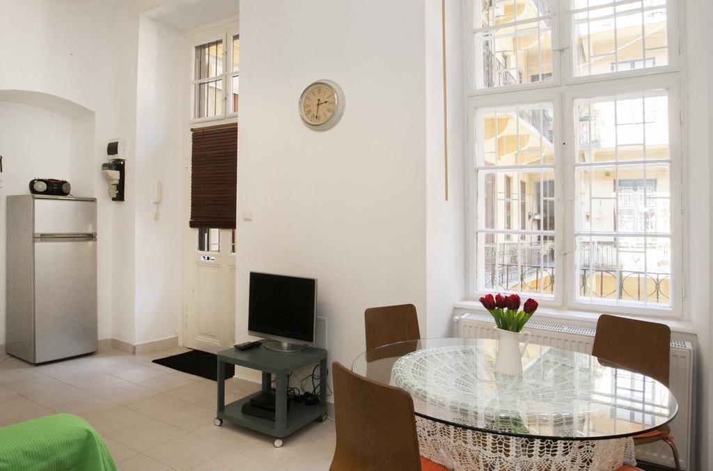 Carolyn Apartman In The Old City Apartman Budapest Kültér fotó